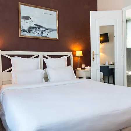 호텔 베스트 웨스턴 드 라 플라주 생 마크 쉬르 메르