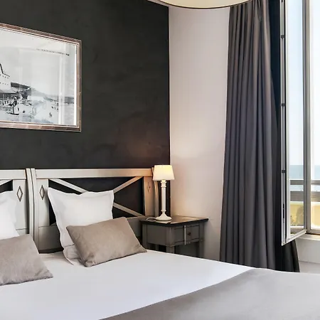 호텔 베스트 웨스턴 드 라 플라주 생 마크 쉬르 메르 3*