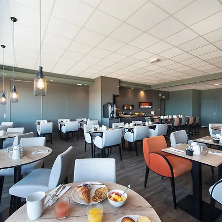 베스트 웨스턴 드 라 플라주 생 마크 쉬르 메르 생나제르