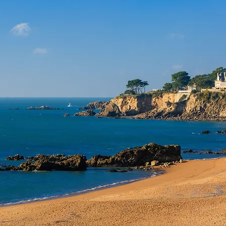 베스트 웨스턴 드 라 플라주 생 마크 쉬르 메르