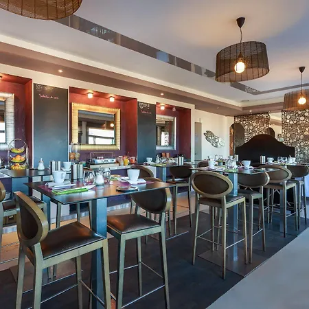 Western De La Marc Sur 3* Saint-Nazaire (Loire-Atlantique)