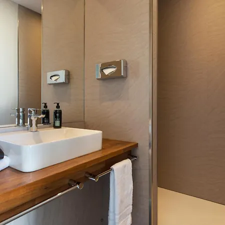 Western De La Marc Sur 3* Сен-Назер