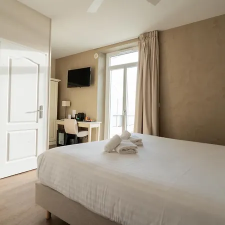 Western De La Marc Sur Ξενοδοχείο 3*